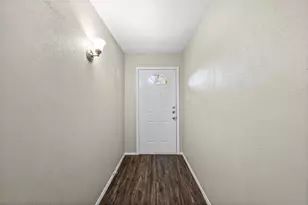 1232 Whittenburg Dr, Fort Worth, TX 76134 - Photo 4