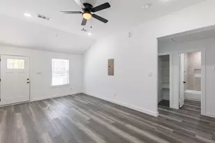 3626 Marshall St, Greenville, TX 75401 - Photo 6