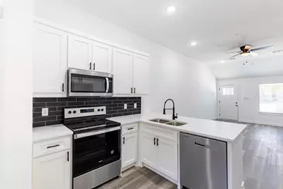 3626 Marshall Street #Unit D, Greenville, TX 75401 - Photo 8