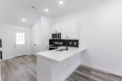 3626 Marshall Street #Unit D, Greenville, TX 75401 - Photo 10