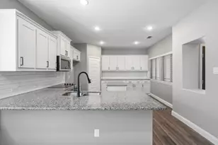 701 Presidio St, Aubrey, TX 76227 - Photo 8