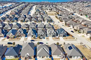 2109 Lake Hawthorne Trl, Little Elm, TX 75068 - Photo 36