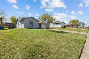 422 Clary Dr, Mesquite, TX 75149 - Photo 2