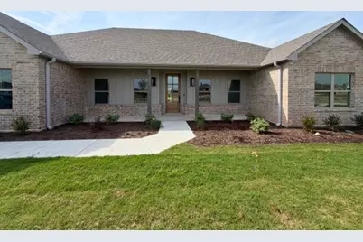 6037 Amber Drive, Sanger, TX 76266 - Photo 4
