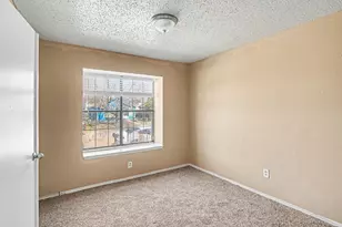 10328 Chelmsford Dr, Dallas, TX 75217 - Photo 18