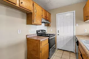 10328 Chelmsford Dr, Dallas, TX 75217 - Photo 10