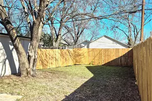 710 S Glasgow Dr, Dallas, TX 75223 - Photo 26