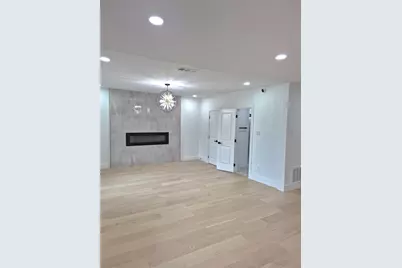 710 S Glasgow Drive, Dallas, TX 75223 - Photo 8