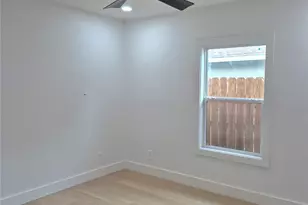 710 S Glasgow Dr, Dallas, TX 75223 - Photo 18