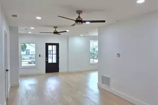 710 S Glasgow Dr, Dallas, TX 75223 - Photo 16