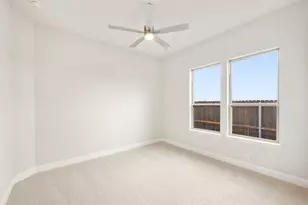 1617 Community Dr, Cedar Hill, TX 75116 - Photo 8