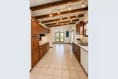 140 Pecan Street, Blossom, TX 75416 - Photo 8