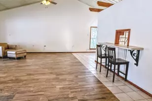 140 Pecan St, Blossom, TX 75416 - Photo 6