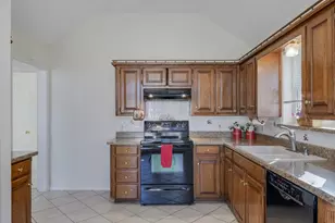 1312 Downwood Dr, Burleson, TX 76028 - Photo 14