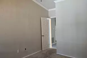 9600 Royal Ln, Dallas, TX 75243 - Photo 10