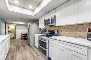 2038 Christie Ln, Carrollton, TX 75007 - Photo 10