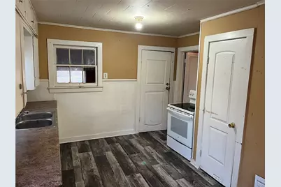 935 E Washington Street, Paris, TX 75460 - Photo 4