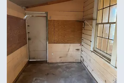 935 E Washington Street, Paris, TX 75460 - Photo 12