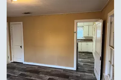 935 E Washington Street, Paris, TX 75460 - Photo 6