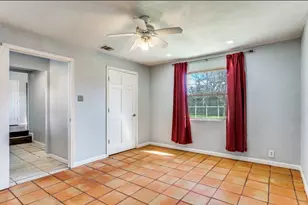 303 S Russell St, Alvarado, TX 76009 - Photo 14