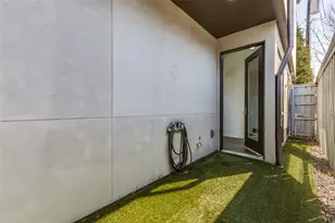 2319 Rusk Ct, Dallas, TX 75204 - Photo 14