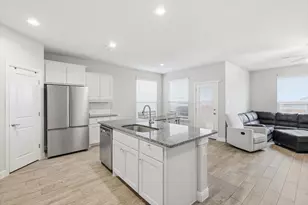 1420 Pleasanton Rd, Cleburne, TX 76033 - Photo 8