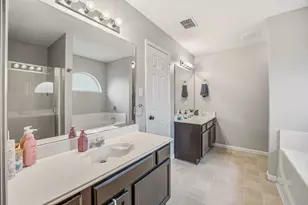 3005 Stroll Dr, Granbury, TX 76049 - Photo 18