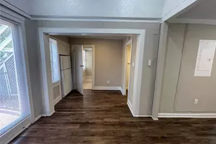 2008 Sanquinet St, Fort Worth, TX 76107 - Photo 4