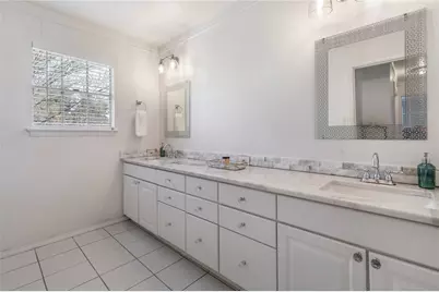 2906 Pacific Court, Irving, TX 75062 - Photo 22