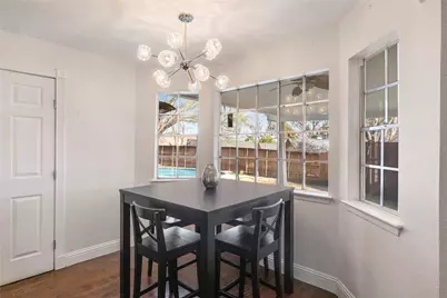 2906 Pacific Court, Irving, TX 75062 - Photo 10