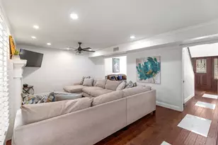 2906 Pacific Ct, Irving, TX 75062 - Photo 6