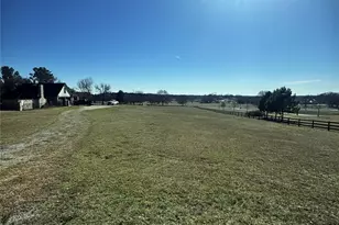 106 Timber Hill, Athens, TX 75751 - Photo 2