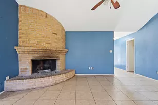 3950 Cypress Wood Ct, Fort Worth, TX 76133 - Photo 8