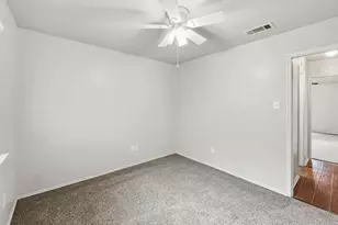 816 Midcreek Dr, Euless, TX 76039 - Photo 16