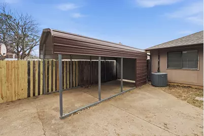 816 Midcreek Drive, Euless, TX 76039 - Photo 22