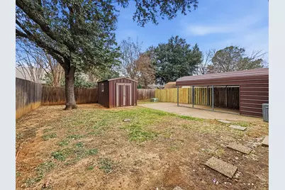 816 Midcreek Drive, Euless, TX 76039 - Photo 20