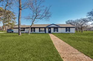 5304 Wildwood Dr, Flower Mound, TX 75028 - Photo 4