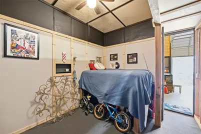 1130 N Lone Star Parkway, McGregor, TX 76657 - Photo 32