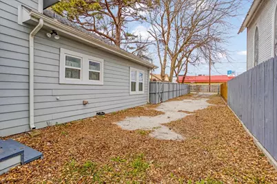 805 W Owings Street, Denison, TX 75020 - Photo 6