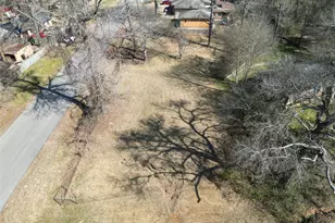 10130 Brookwood Dr, Tyler, TX 75707 - Photo 2