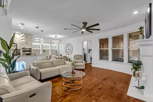 13389 Spirit Falls Dr, Frisco, TX 75033 - Photo 8