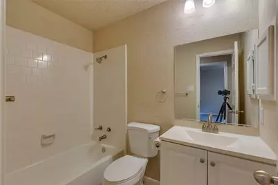 9120 Cumberland Drive, Irving, TX 75063 - Photo 20