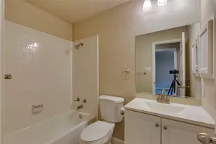 9120 Cumberland Dr, Irving, TX 75063 - Photo 20