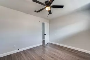 348 Thompson St, Fort Worth, TX 76134 - Photo 18