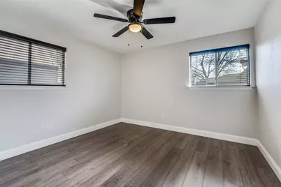 348 Thompson Street, Fort Worth, TX 76134 - Photo 20