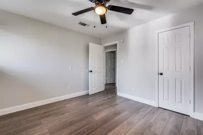 348 Thompson Street, Fort Worth, TX 76134 - Photo 16