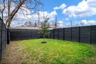 805 S Glasgow, Dallas, TX 75223 - Photo 36