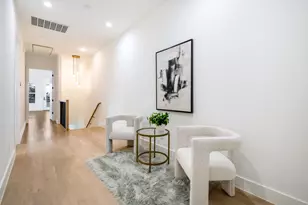 805 S Glasgow, Dallas, TX 75223 - Photo 22