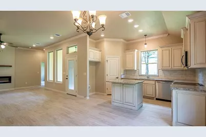 2714 Austin Drive, Granbury, TX 76048 - Photo 10