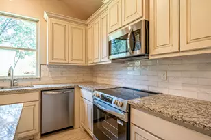 2714 Austin Dr, Granbury, TX 76048 - Photo 14